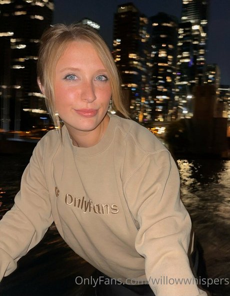 willowwhispers エロティックなポルノスター 写真