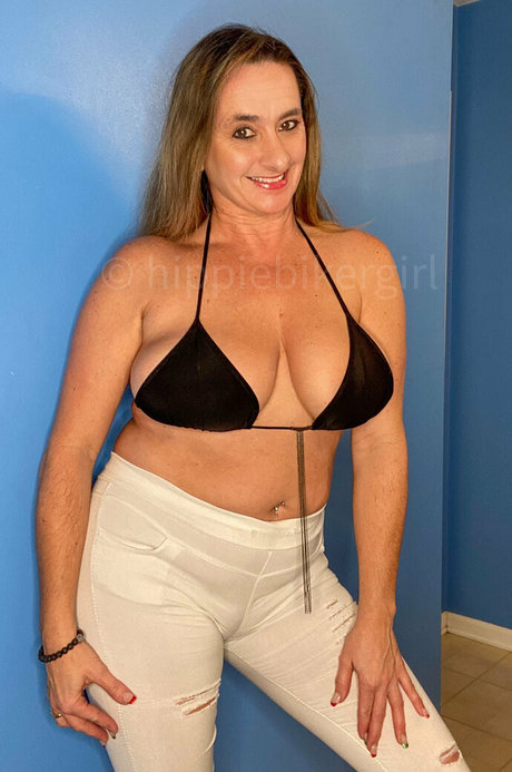 チェコのティーンズオンリーファンズ 無料 写真