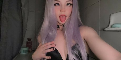 パンツを食い込ませるオンリーファンズ 美しいヌード 写真