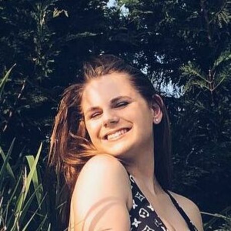 いちごミルクオンリーファンズ 可愛い 画像