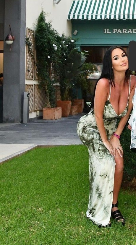 Katie P エロティックなスター 写真