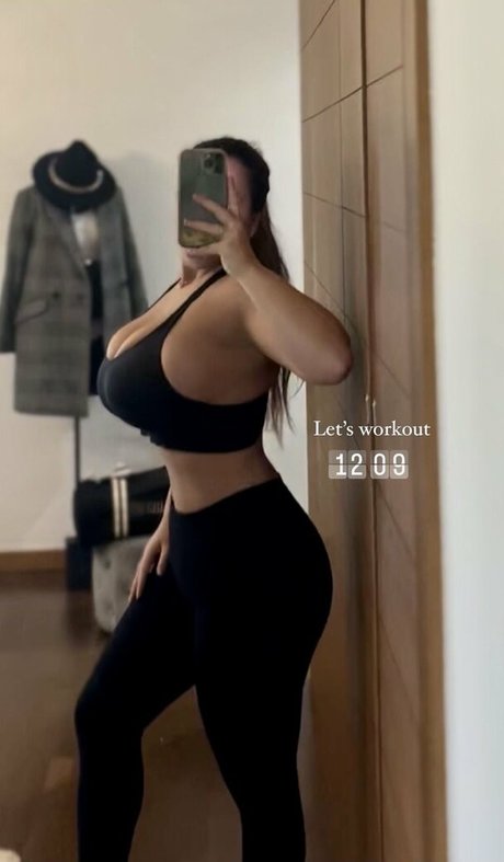 最もホットな小人オンリーファンズ アダルト 写真