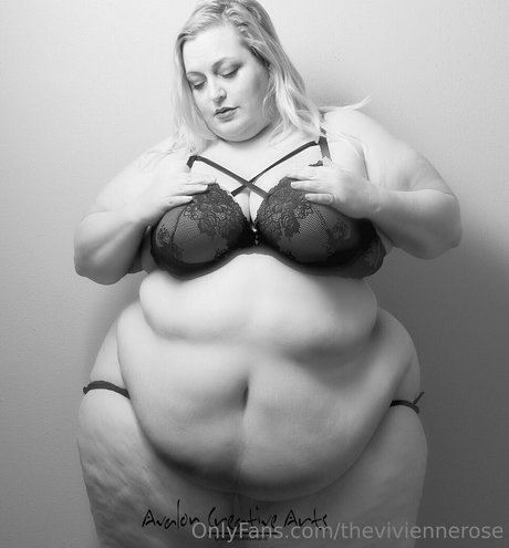 theviviennerose セックスモデル 写真