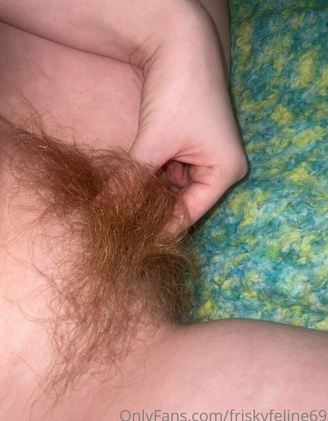 レズビアンマッサージオンリーファンズ 美しい裸 写真