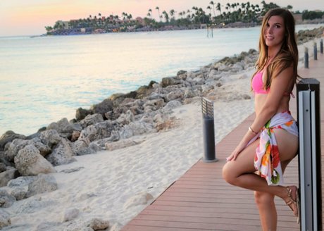 msellavatrap ポルノスター 裸 画像