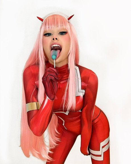 Nikki Barlowe xxxモデル 画像