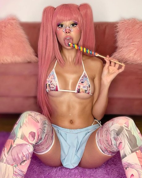 Nikki Barlowe セックスモデル 画像