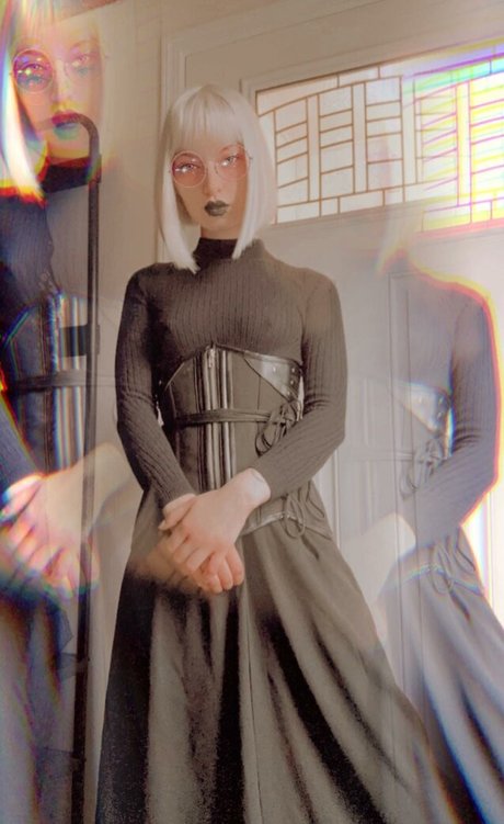 violets cabaret ポルノスター 画像