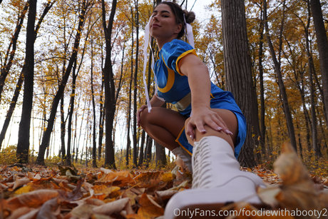 金髪乱交オンリーファンズ セクシー裸 写真