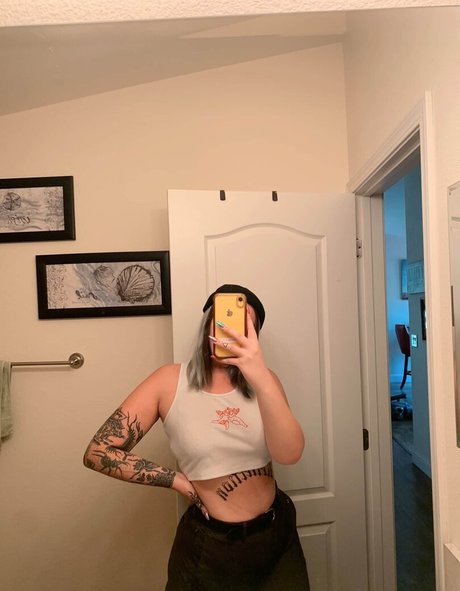 熟女の足オンリーファンズ xxx 写真