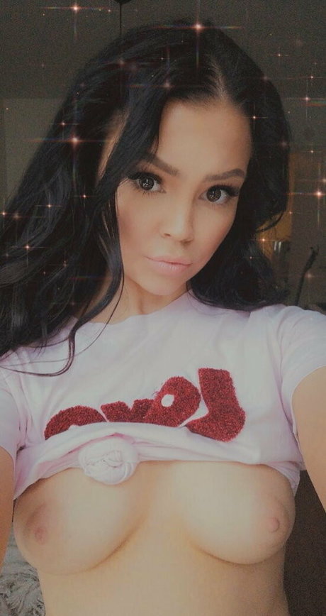 Tiina Tuulia 可愛いモデル 画像