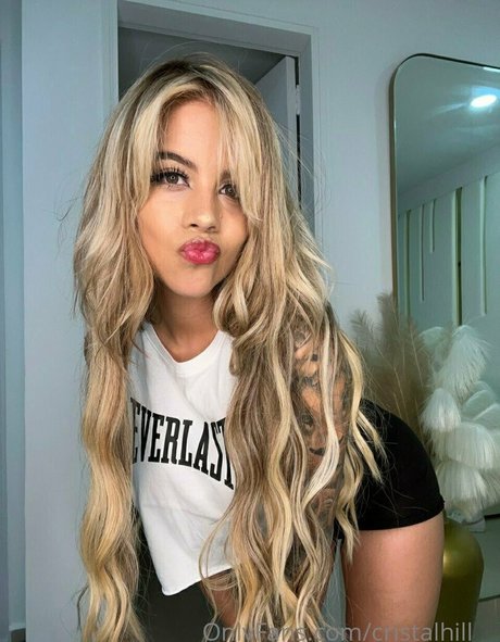 Cristalhill__ アダルトスター 写真