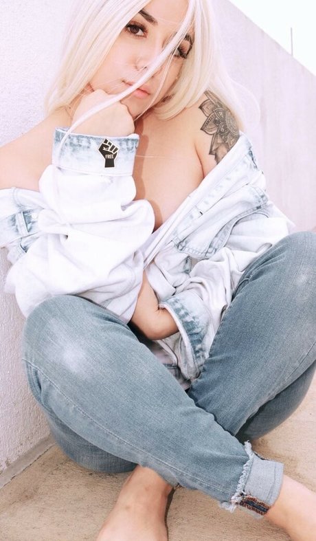 Lilmg_ ポルノスター 写真