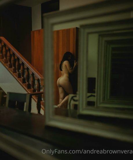 Andrea Brown_ 写真集