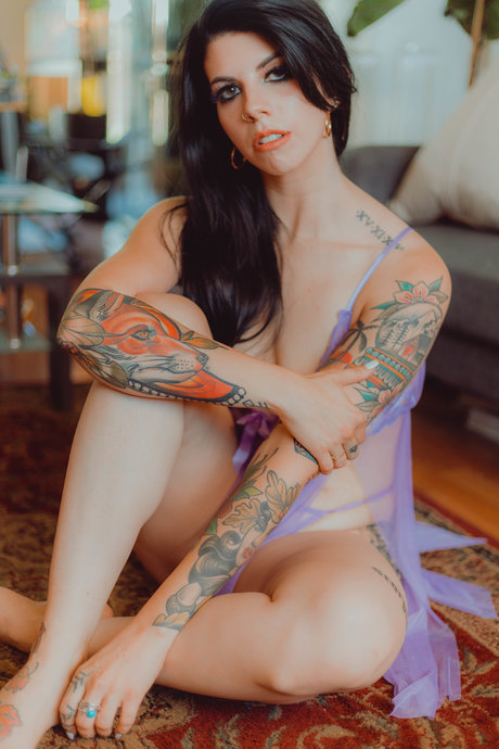 LGBTオンリーファン ホット裸 画像