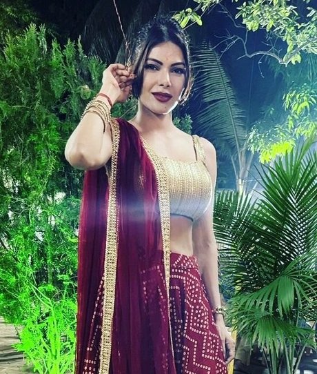 ライトスキンオンリーファンズ 美しいヌード ギャラリー