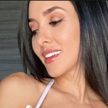 Vanessa Serros セクシーモデル 画像