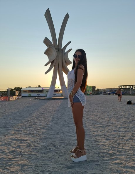 Alessiabailey ポルノスター 画像