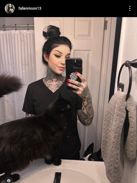 Fallenmoon13 ポルノスター ヌード 写真