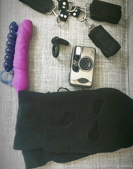 貞操帯オンリーファンズ 美しいヌード 写真