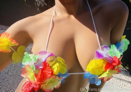 フィットネスガールズオンリーファンズ ホットセックス 写真