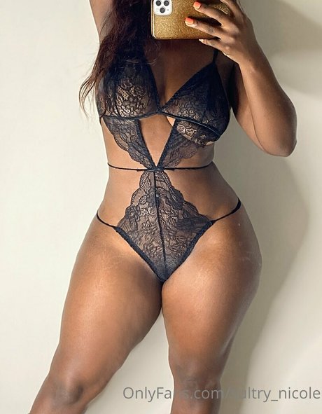 黒人ティーンオンリーファンズ セクシーヌード 画像