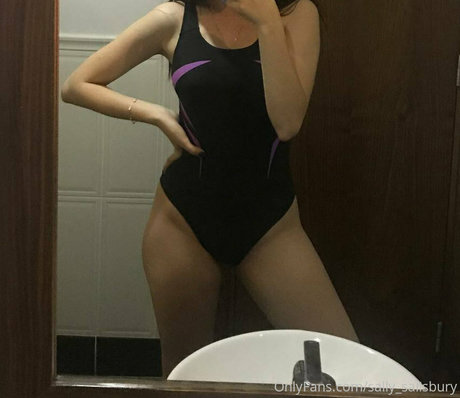 若い無料のオンリーファンズ 限定 写真