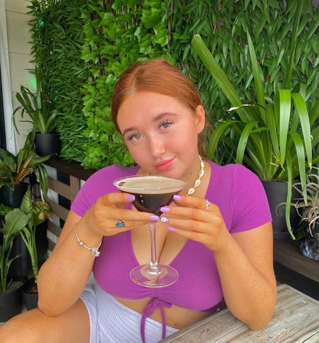 足 マンコ オンリーファンズ 無料 写真