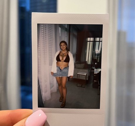 足が自由なオンリーファンズ 美しいポルノ ギャラリー