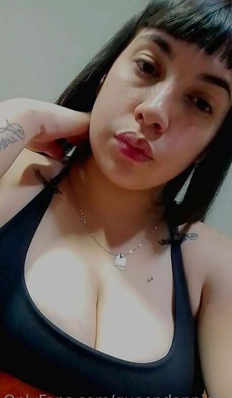 queendanniela 女優 写真