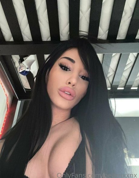 beatrixxnx ホットなポルノスター 画像