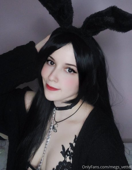 Megumi Vettel エロティックなスター 写真