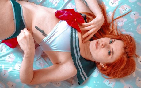 Luna Ly ホットなモデル 写真