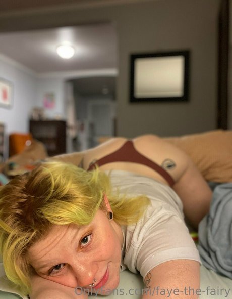 faye the fairy セクシーなスター 写真