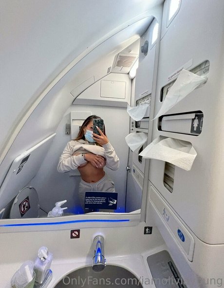 iamoliviayoung ポルノスター 無料 画像