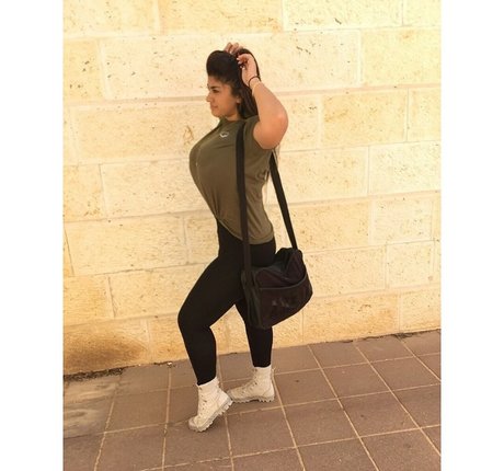 日本の女子高生オンリーファンズ HD 画像