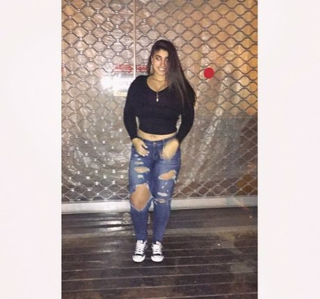 Yuval ポルノスター セックス ギャラリー