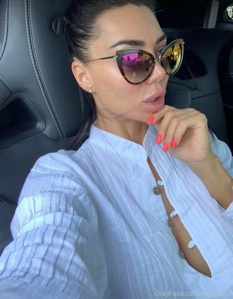 ヌード妻オンリーファンズ セックス ギャラリー