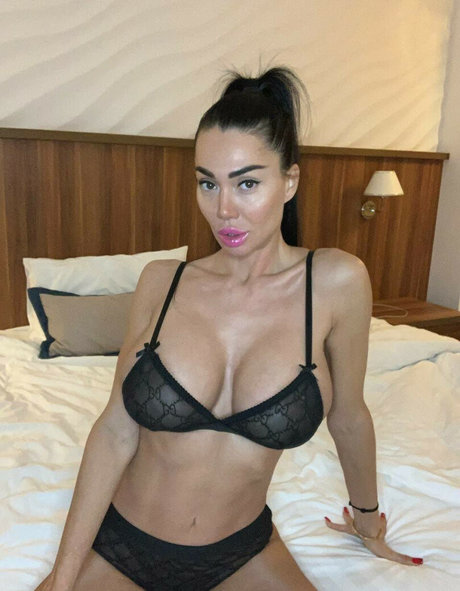 指マン 潮吹き オンリーファンズ 限定 写真