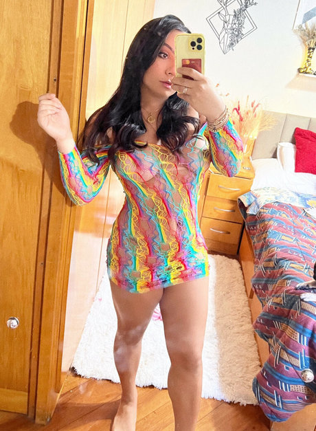 Rafaella Mendez 完璧なスター 写真