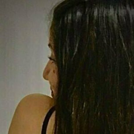 パンツを食い込ませるオンリーファンズ ホットセクシー 画像