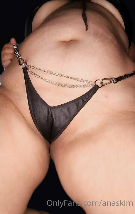 anaskim ホットなスター 画像