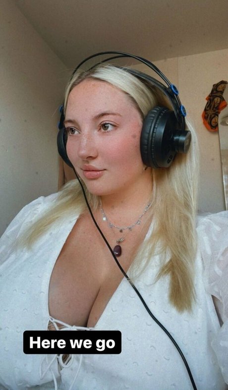 asmr 足 オンリーファンズ xxx 写真