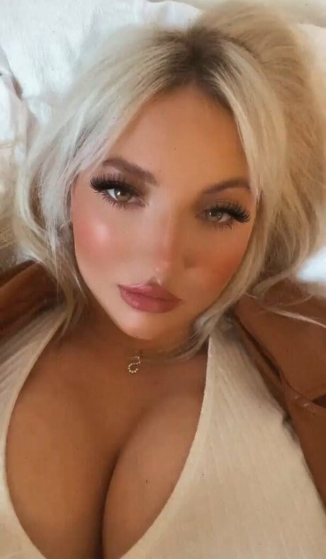 Shona Colson ポルノスター 独占 写真