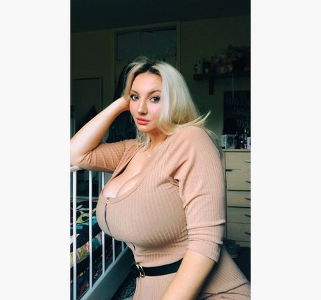 Shona Colson 素敵なスター 写真