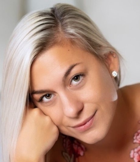 Lauren Janneck ヌードモデル 写真