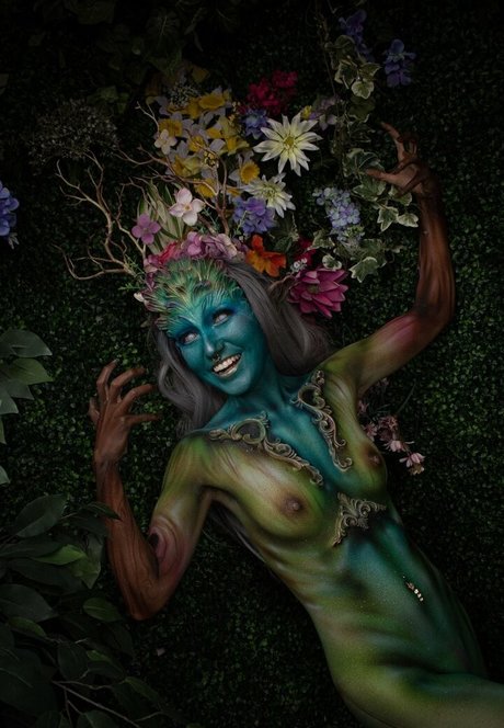 Mypet Monstergirl トップ女優 写真