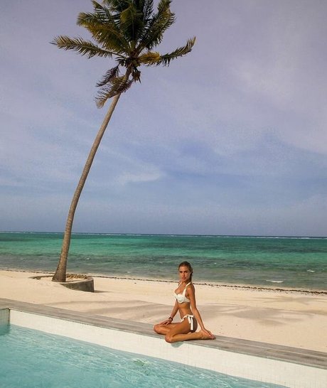 フィリピン人オンリーファンズ ホットヌード 写真