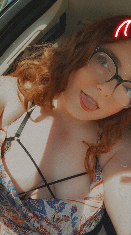 isee redd ポルノスター HD 写真