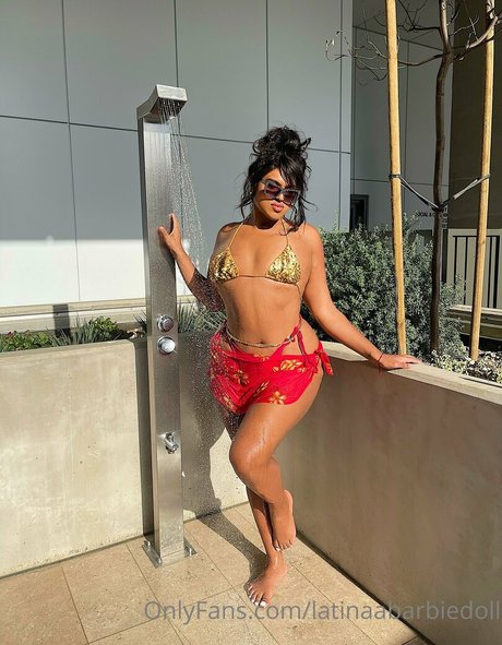 latinaabarbiedoll 可愛いモデル 画像